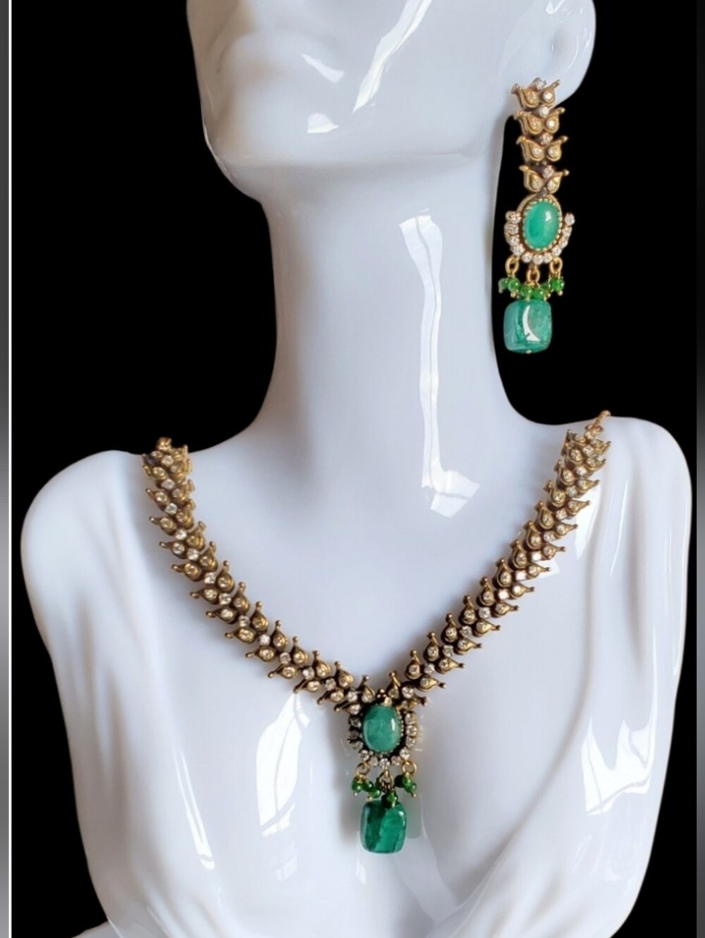 Vtg. Victorian Emerald Beryl Necklace Earrings Set